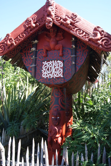 Kornspeicher der Maori in Hamilton Gardens